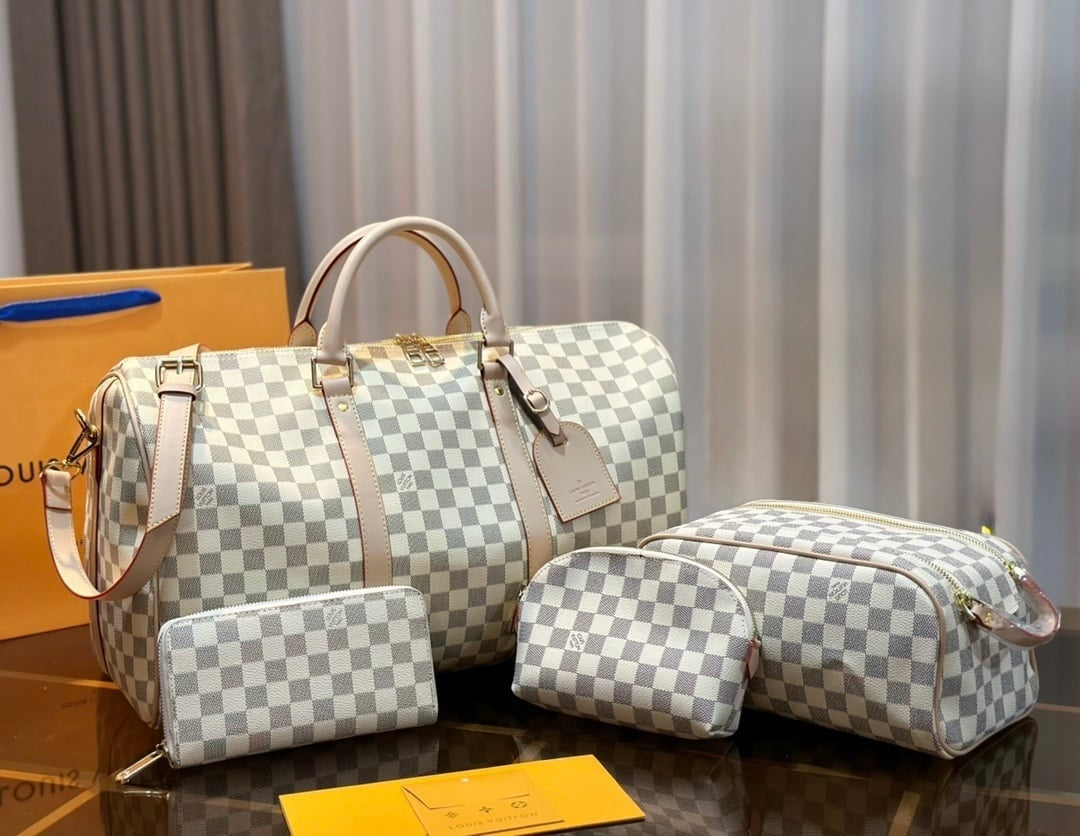 The First Class Travel Set